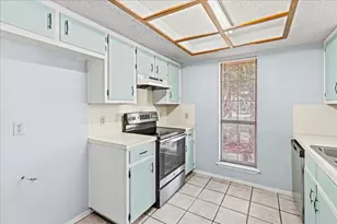 5403 Valencia Ct, Georgetown, TX 78628 - Photo 9