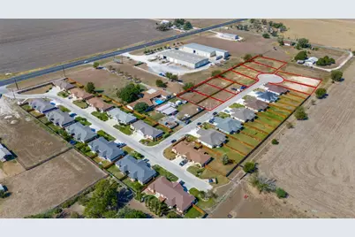 341 Navarro Way #25B, Seguin, TX 78155 - Photo 3