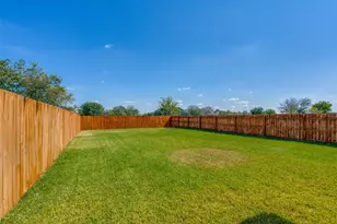 341 Navarro Wy, Seguin, TX 78155 - Photo 7