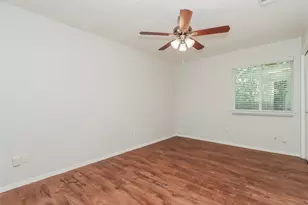 1918 Gracy Farms Ln, Austin, TX 78758 - Photo 9