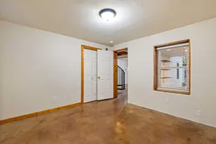 900 Olive St, Austin, TX 78702 - Photo 15