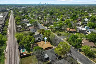 7501 Grover Ave, Austin, TX 78757 - Photo 31