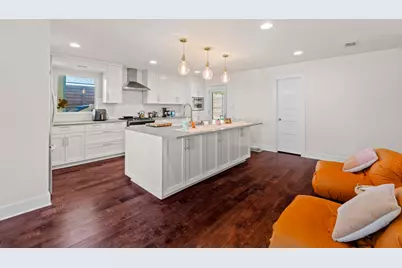 7501 Grover Avenue, Austin, TX 78757 - Photo 11