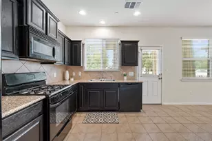 1001 Zodiac Ln, Round Rock, TX 78665 - Photo 13