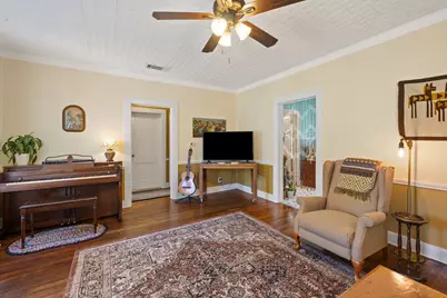 807 Cecelia Street, Taylor, TX 76574 - Photo 7