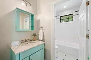 1016 E 43rd St, Austin, TX 78751 - Photo 21