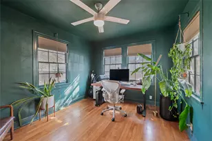 1016 E 43rd St, Austin, TX 78751 - Photo 25