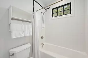 1016 E 43rd St, Austin, TX 78751 - Photo 21