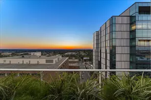 313 W 17th St, Austin, TX 78701 - Photo 23