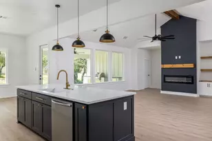 811 Co Rd 200, Burnet, TX 78611 - Photo 13