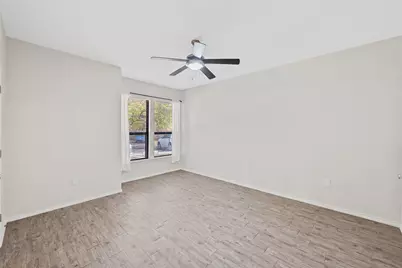 3839 Dry Creek Drive #109, Austin, TX 78731 - Photo 15