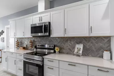 130 Coyote Ridge Drive, Cedar Creek, TX 78612 - Photo 13