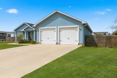 130 Coyote Ridge Drive, Cedar Creek, TX 78612 - Photo 5