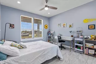 130 Coyote Rdg Dr, Cedar Creek, TX 78612 - Photo 27