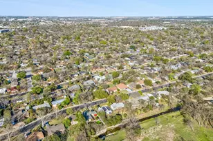 1400 Westmoor Dr, Austin, TX 78723 - Photo 25