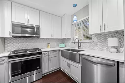 1400 Westmoor Drive, Austin, TX 78723 - Photo 9