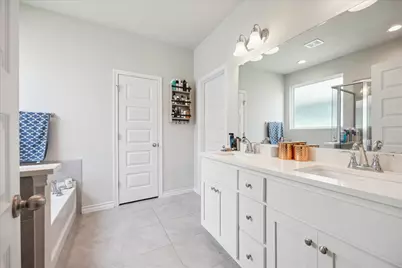 2005 Jacey Way, Austin, TX 78725 - Photo 15