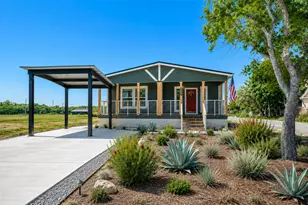 1200 E Green St, Llano, TX 78643 - Photo 1