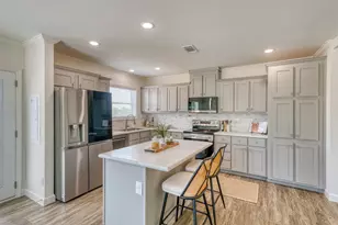 1200 E Green St, Llano, TX 78643 - Photo 13