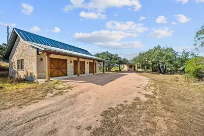685 Hidden Creek Drive, Dripping Springs, TX 78620 - Photo 31
