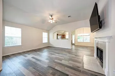 207 Kerley Drive, Hutto, TX 78634 - Photo 5