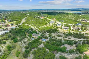 635 Ivean Pearson Rd, Lago Vista, TX 78645 - Photo 23