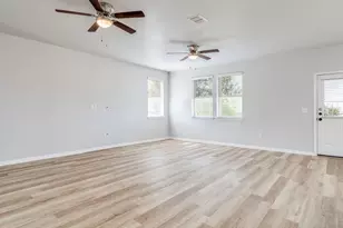 424 Wapiti Rd, Buda, TX 78610 - Photo 7
