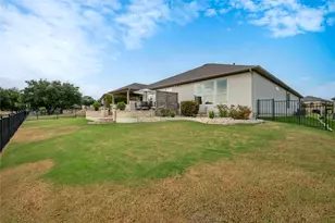 220 Fairway Ridge Rd, Georgetown, TX 78633 - Photo 31