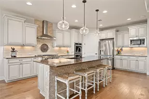 220 Fairway Ridge Rd, Georgetown, TX 78633 - Photo 15