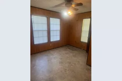 212 Bluebonnet Road, Lockhart, TX 78644 - Photo 5