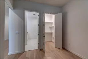 800 Embassy Dr, Austin, TX 78702 - Photo 9