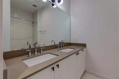 800 Embassy Drive #117, Austin, TX 78702 - Photo 7