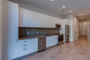 800 Embassy Dr, Austin, TX 78702 - Photo 13