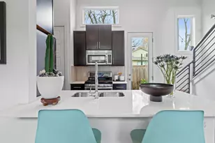 1304 Palo Duro Rd, Austin, TX 78757 - Photo 9