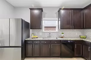 19705 Woodrow Wilson St, Manor, TX 78653 - Photo 5