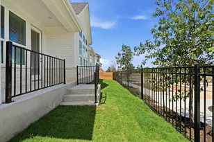 6321 McMurtry St, Austin, TX 78747 - Photo 15