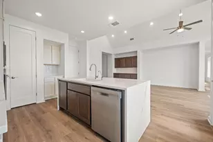 6321 McMurtry St, Austin, TX 78747 - Photo 3