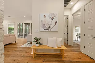 3907 Bailey Lane, Austin, TX 78756 - Photo 3