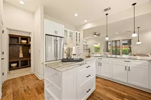 3907 Bailey Lane, Austin, TX 78756 - Photo 15