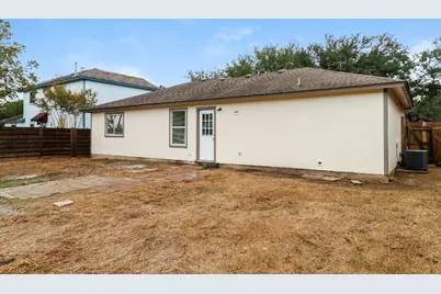 11612 Gemmer Avenue, Del Valle, TX 78617 - Photo 15