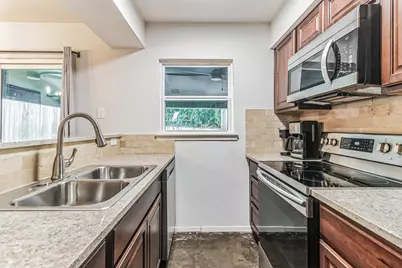 1501 Rockdale Circle #A, Austin, TX 78704 - Photo 15