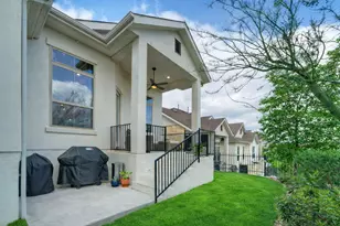 106 Cartwheel Bend, Austin, TX 78738 - Photo 31