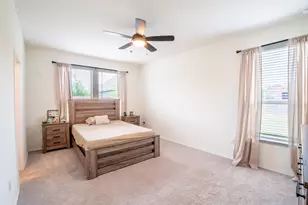 304 Summit Dr, Lockhart, TX 78644 - Photo 17