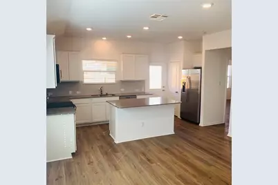 104 Perfect World Loop, Jarrell, TX 76537 - Photo 17