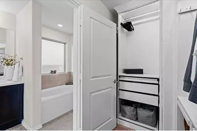 3901 Alpine Autumn Drive, Austin, TX 78744 - Photo 19