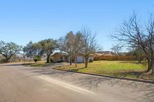 202 Forest St, Georgetown, TX 78626 - Photo 35