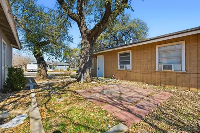 202 Forest Street, Georgetown, TX 78626 - Photo 25
