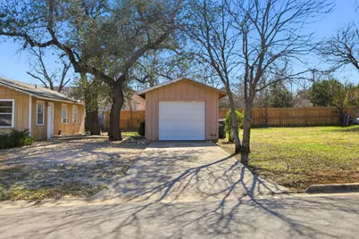 202 Forest Street, Georgetown, TX 78626 - Photo 33