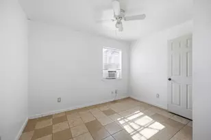 202 Forest St, Georgetown, TX 78626 - Photo 23