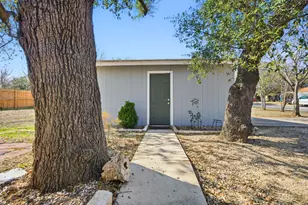 202 Forest St, Georgetown, TX 78626 - Photo 27